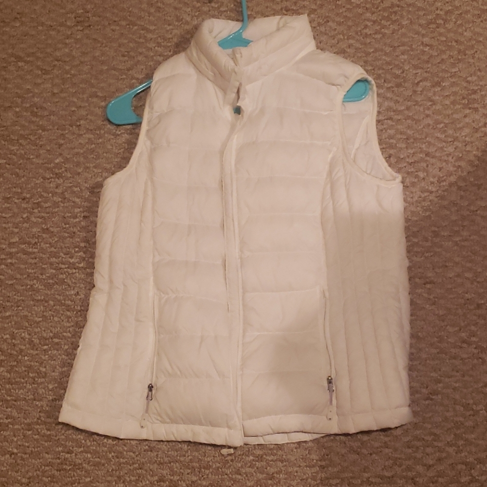 Vest ivory/white with pouch